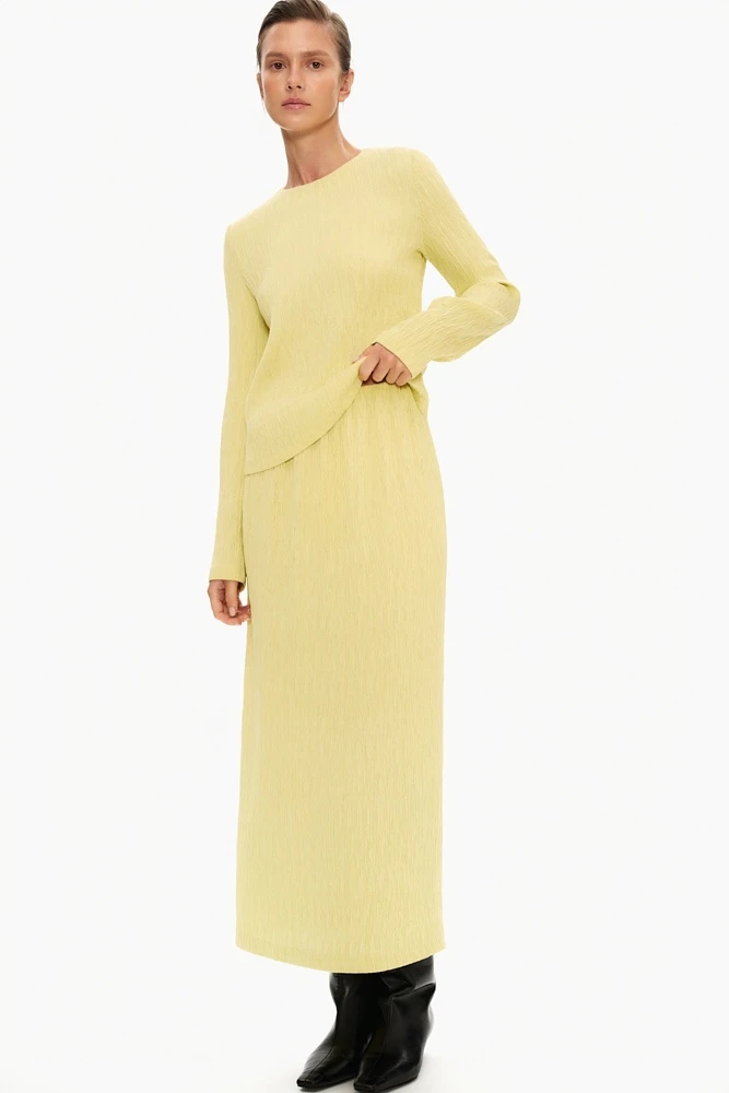 Лонгслив из фактурной ткани