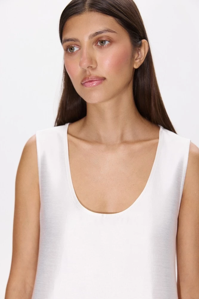 Платье миди О-силуэта