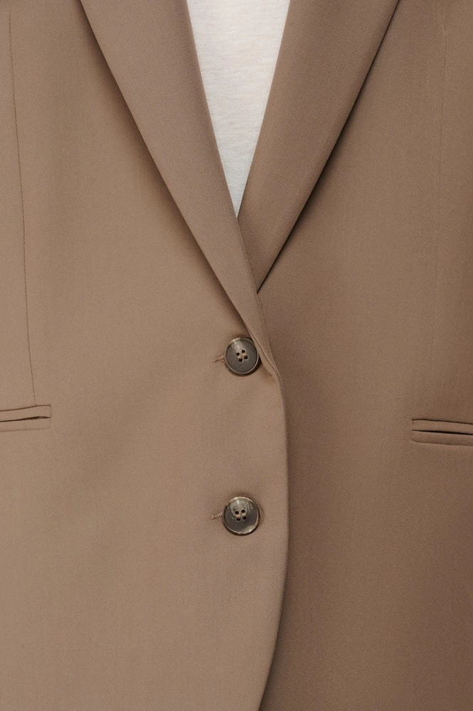 Жакет однобортный с поясом