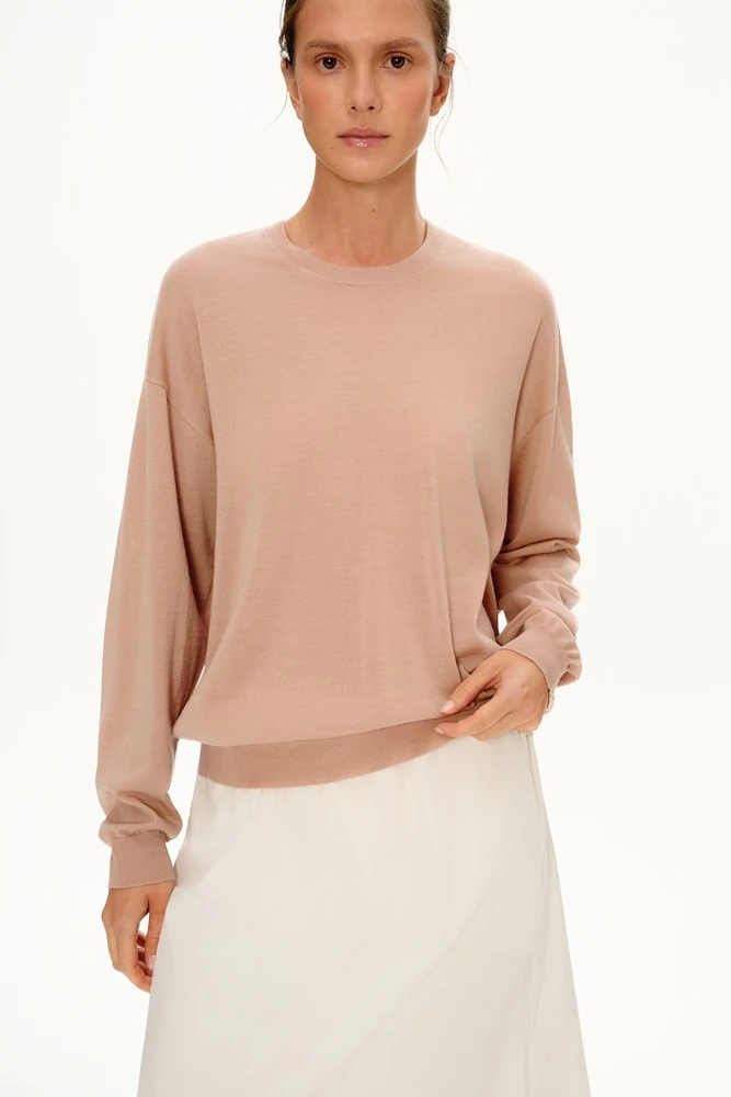 Джемпер тонкий из шерсти