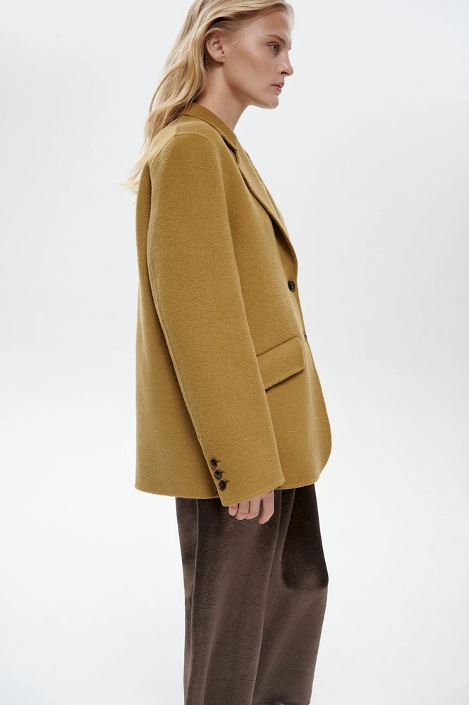 Пальто-жакет из шерсти