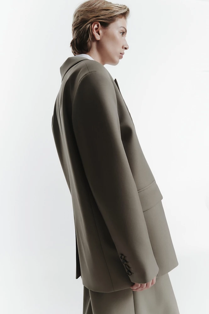 Жакет с асимметричной пуговицей 