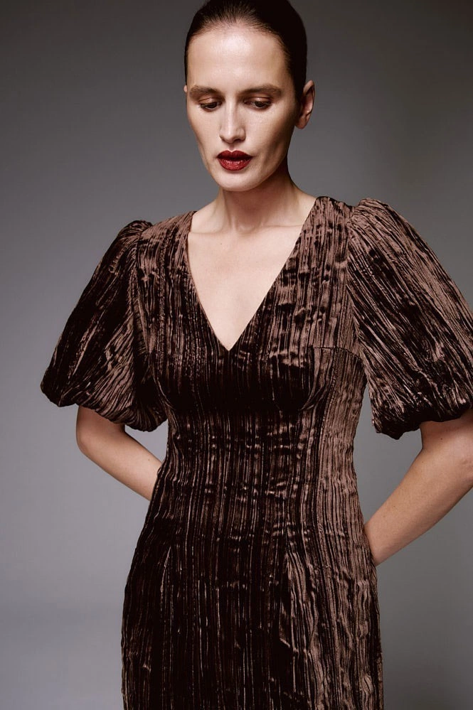 Платье миди из жатого бархата