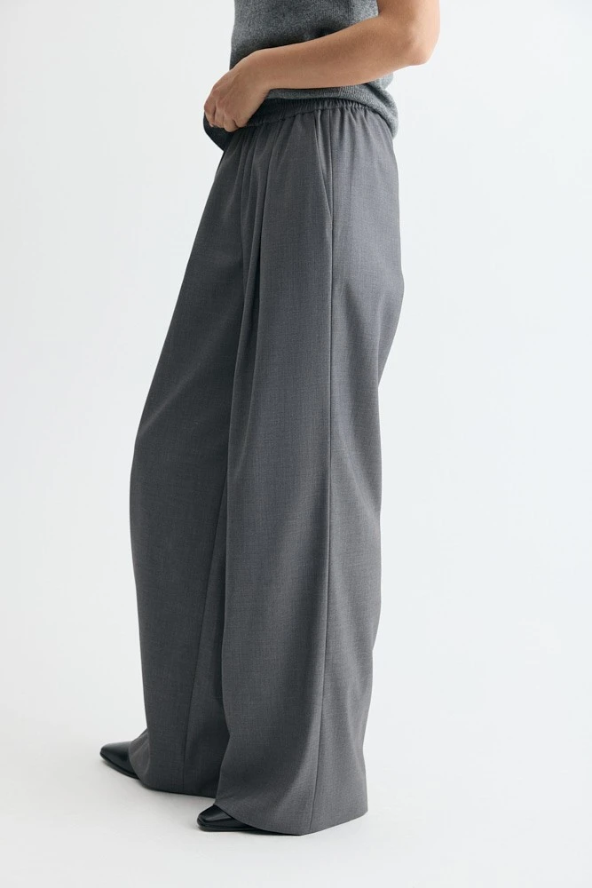 Брюки широкие с эластичным поясом
