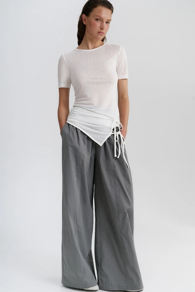 Футболка полупрозрачная с поясом-баской