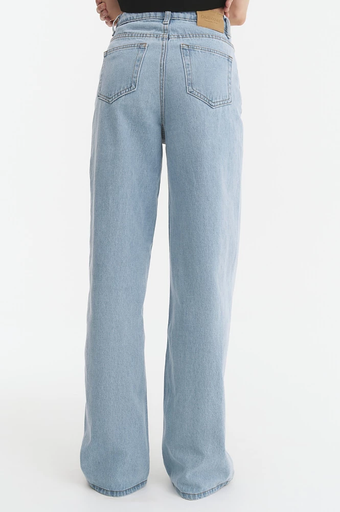 Джинсы широкие