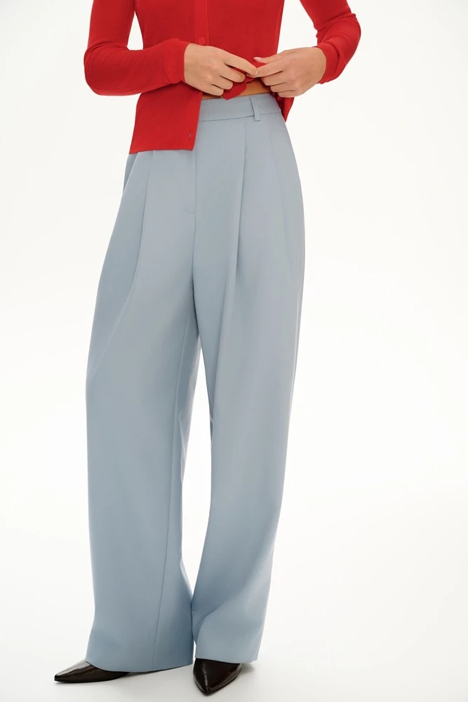 Брюки широкие со складками