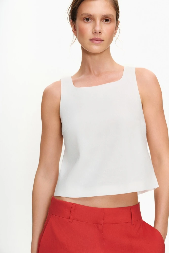 Топ укороченный изо льна