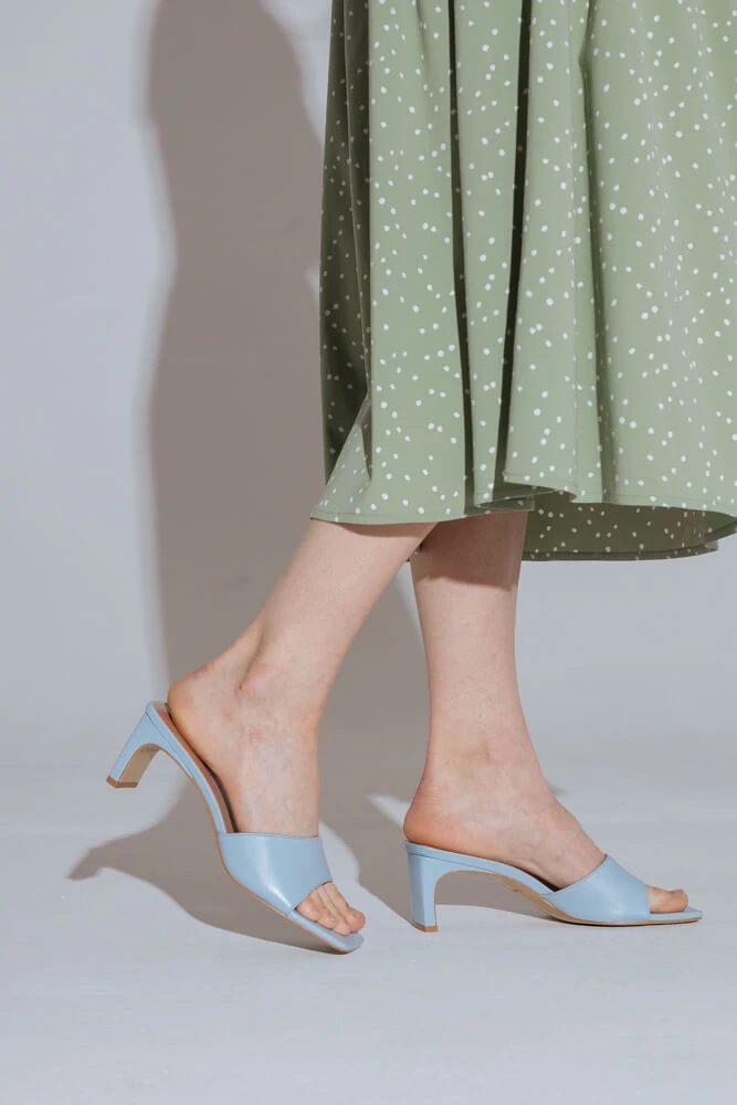 Мюли с квадратным мысом