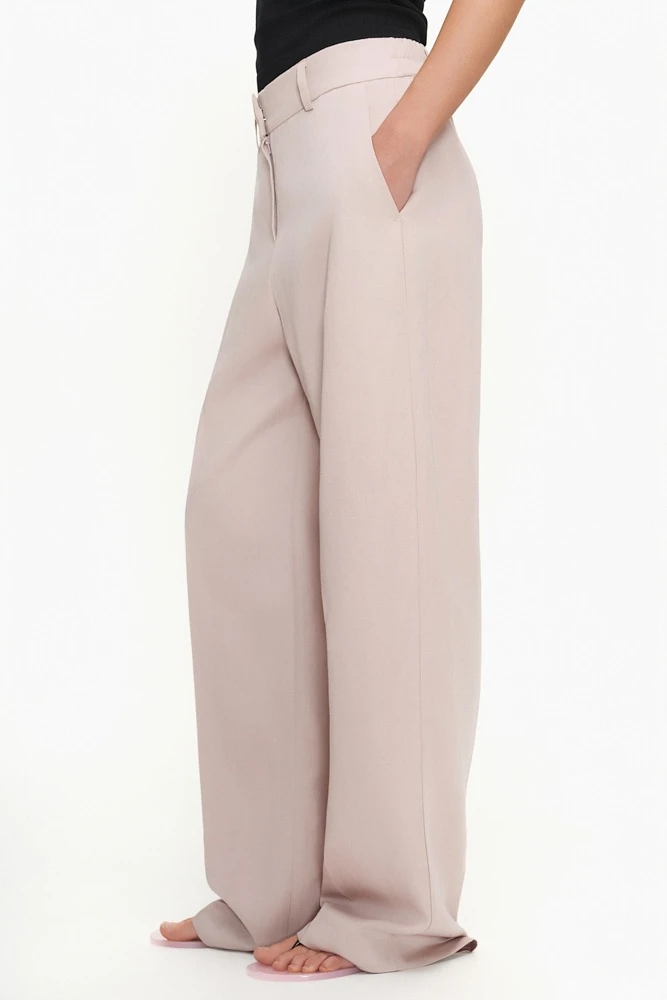 Брюки прямого кроя изо льна