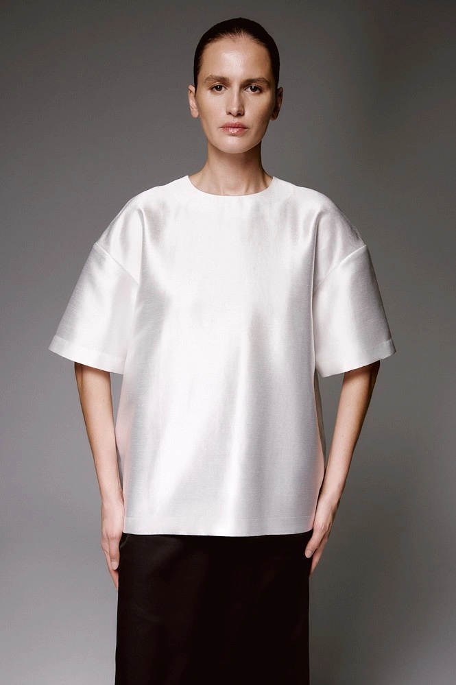 Топ оверсайз с молнией на спинке