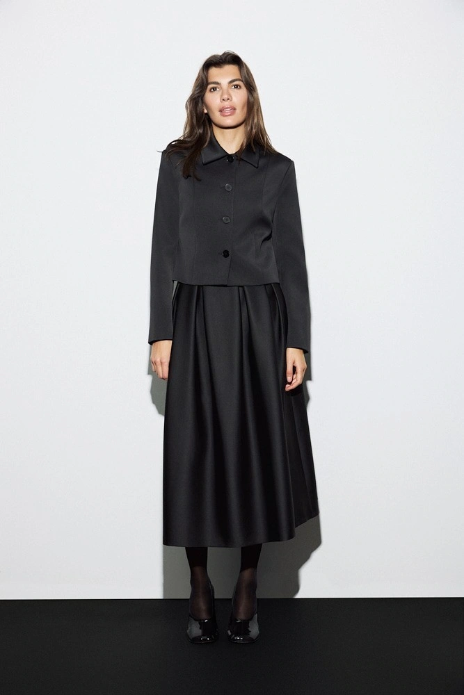 Юбка миди с встречными складками