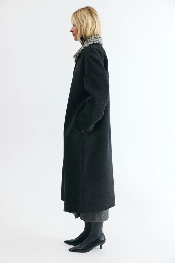 Пальто из шерсти со съемным воротником