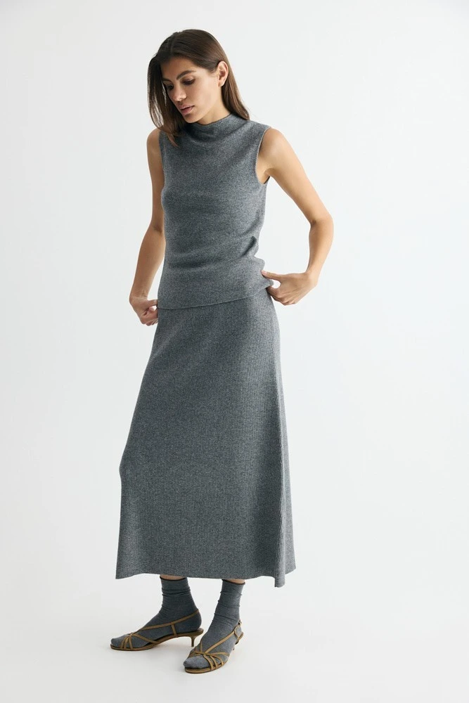 Топ без рукавов из шерсти