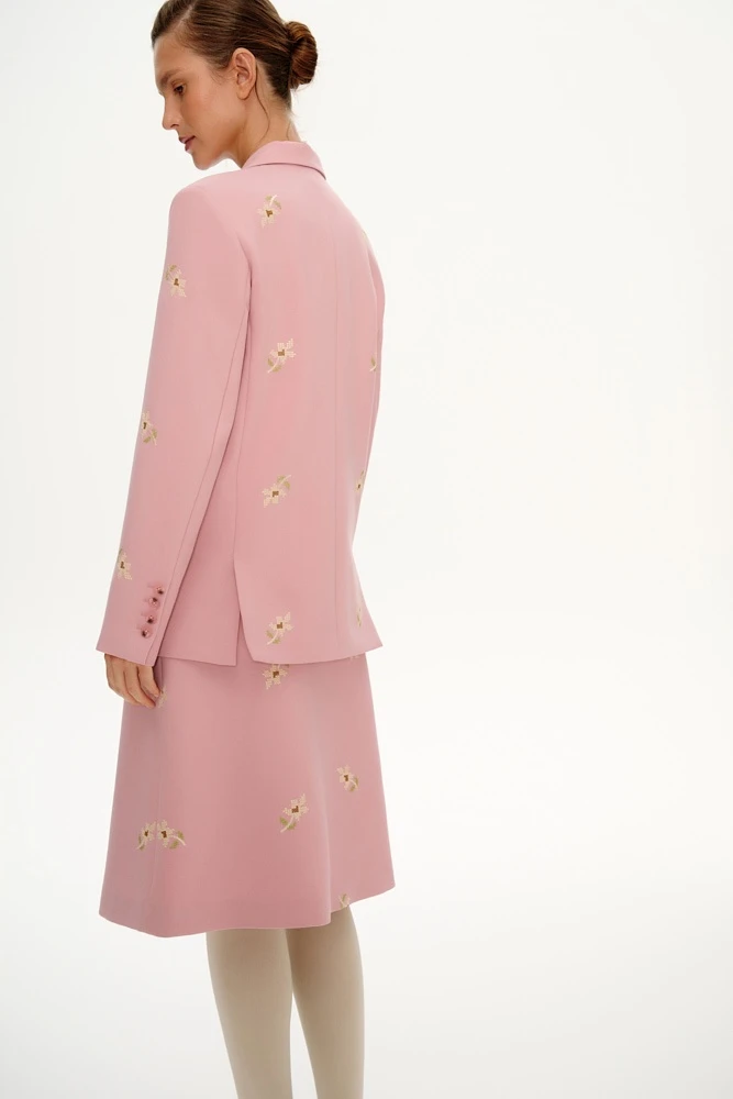 Жакет однобортный с вышивкой