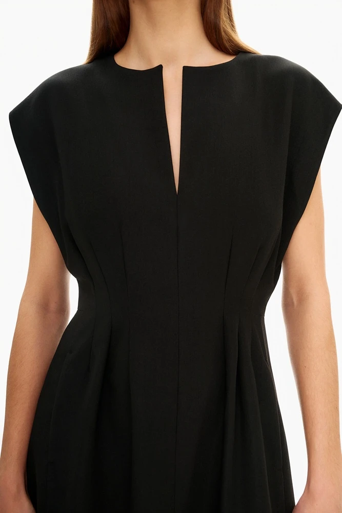 Платье миди без рукава