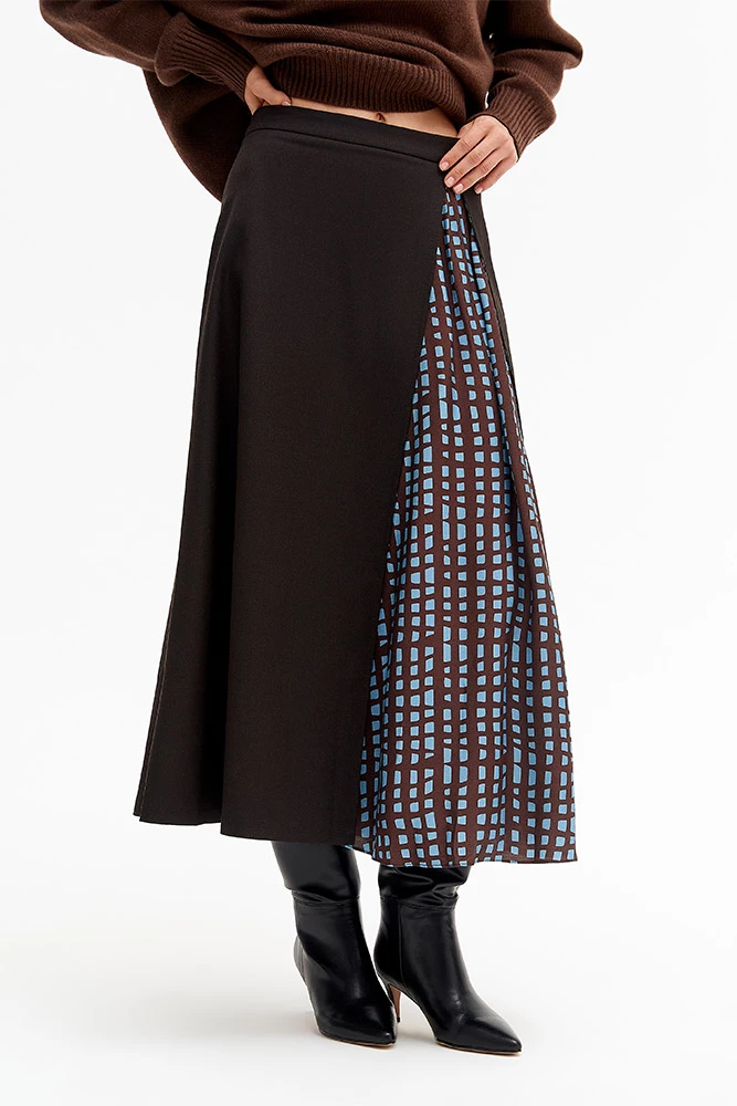 Юбка миди со струящейся вставкой