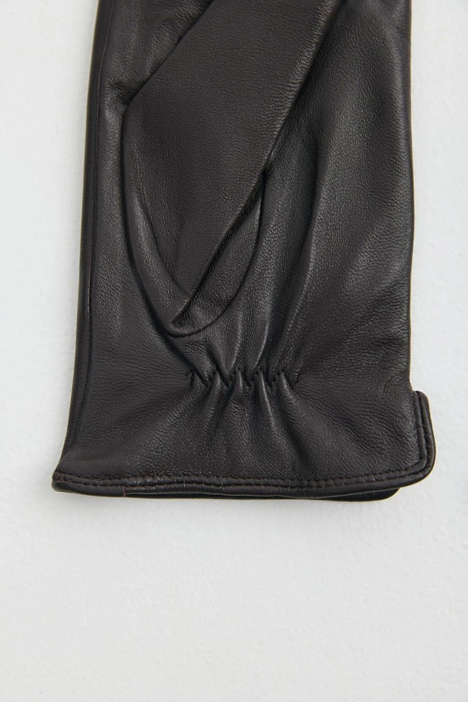 Перчатки кожаные с подкладом из шерсти