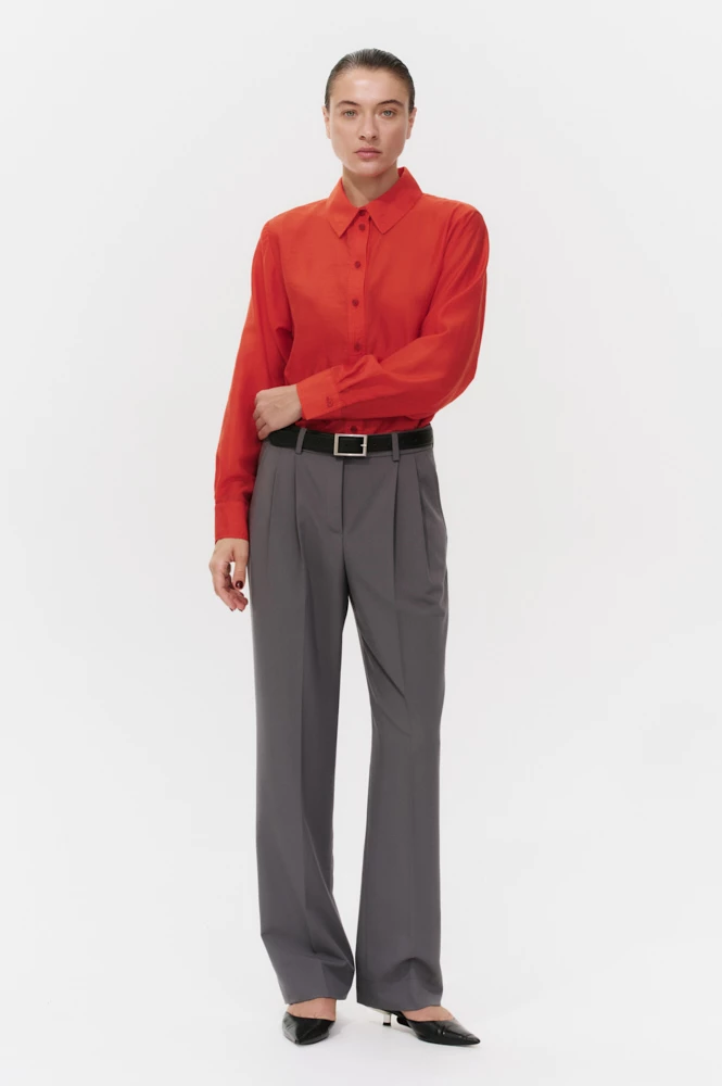 Брюки зауженные со средней посадкой