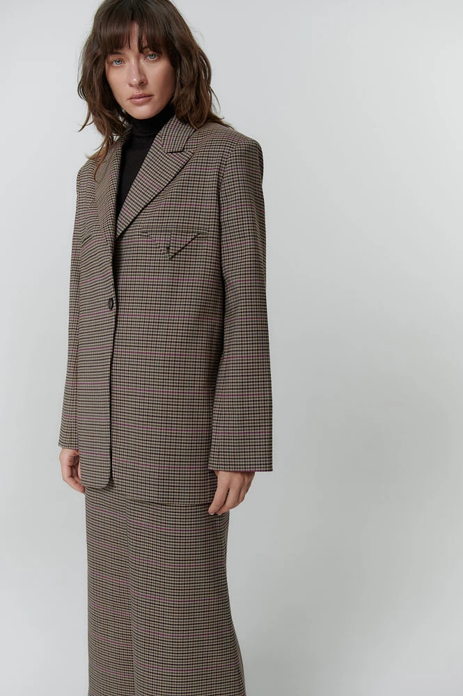 Жакет однобортный из премиальной итальянской костюмной шерсти