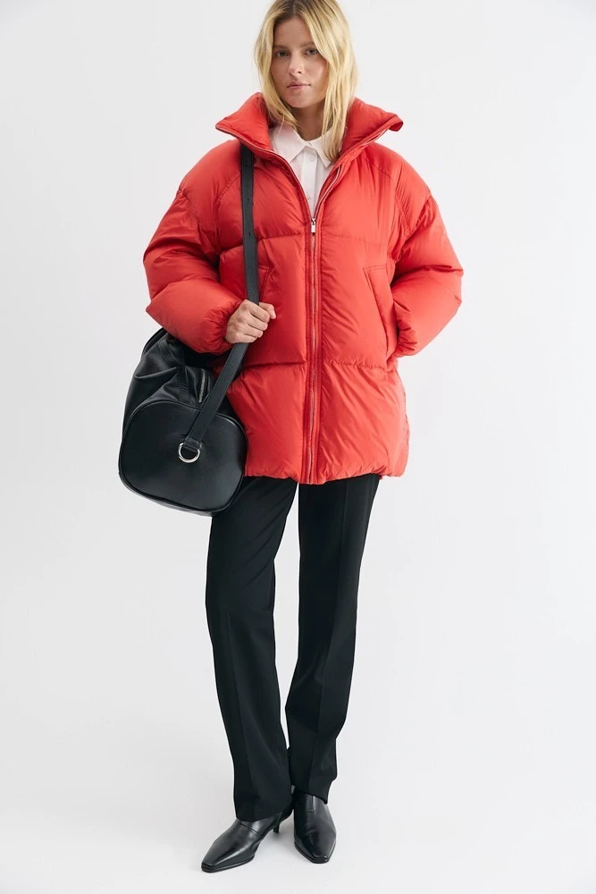 Пуховик укороченный с воротником-стойкой