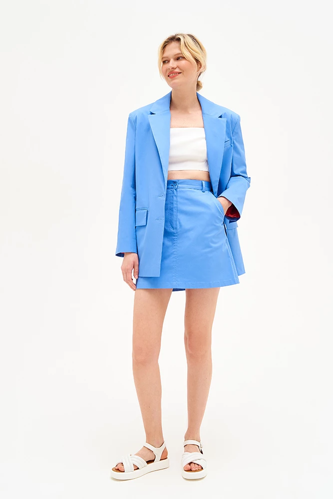 Жакет однобортный с расширенной линией плеча