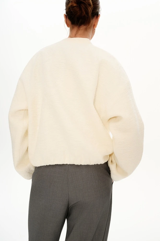 Бомбер из фактурного хлопка