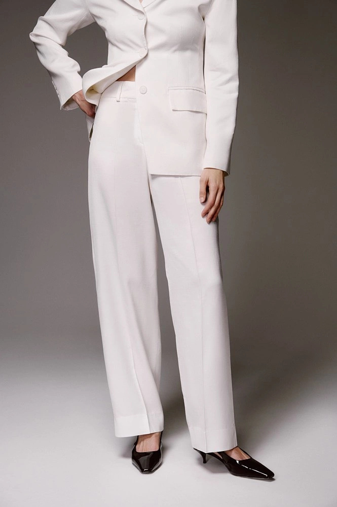 Брюки прямого кроя со льном