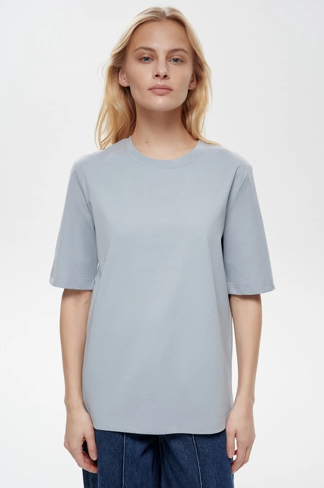 Футболка базовая с удлиненным рукавом