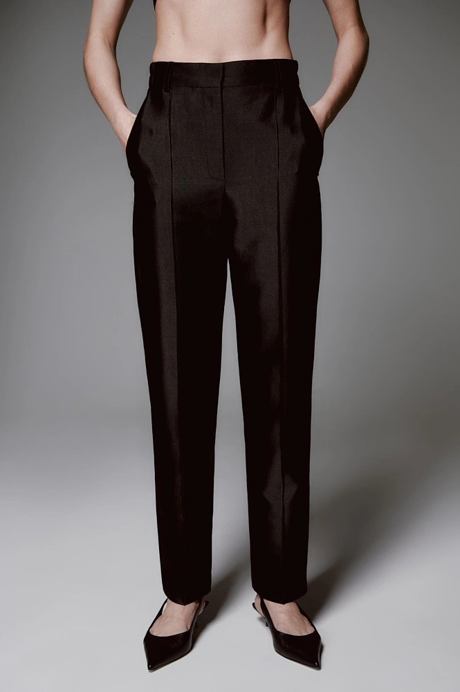 Брюки зауженные со стрелками