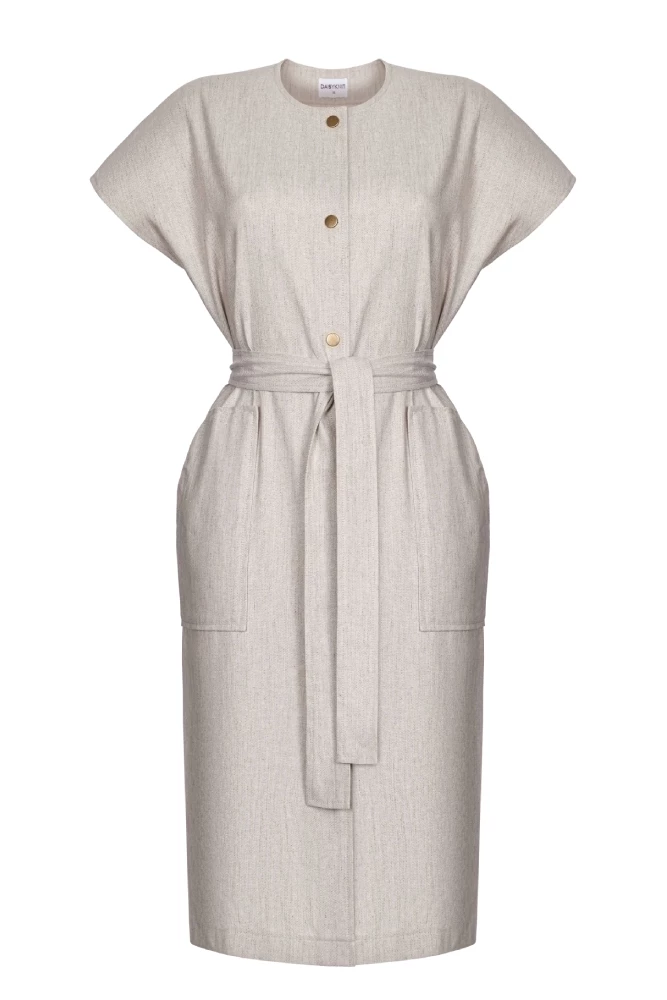 Платье на кнопках с поясом