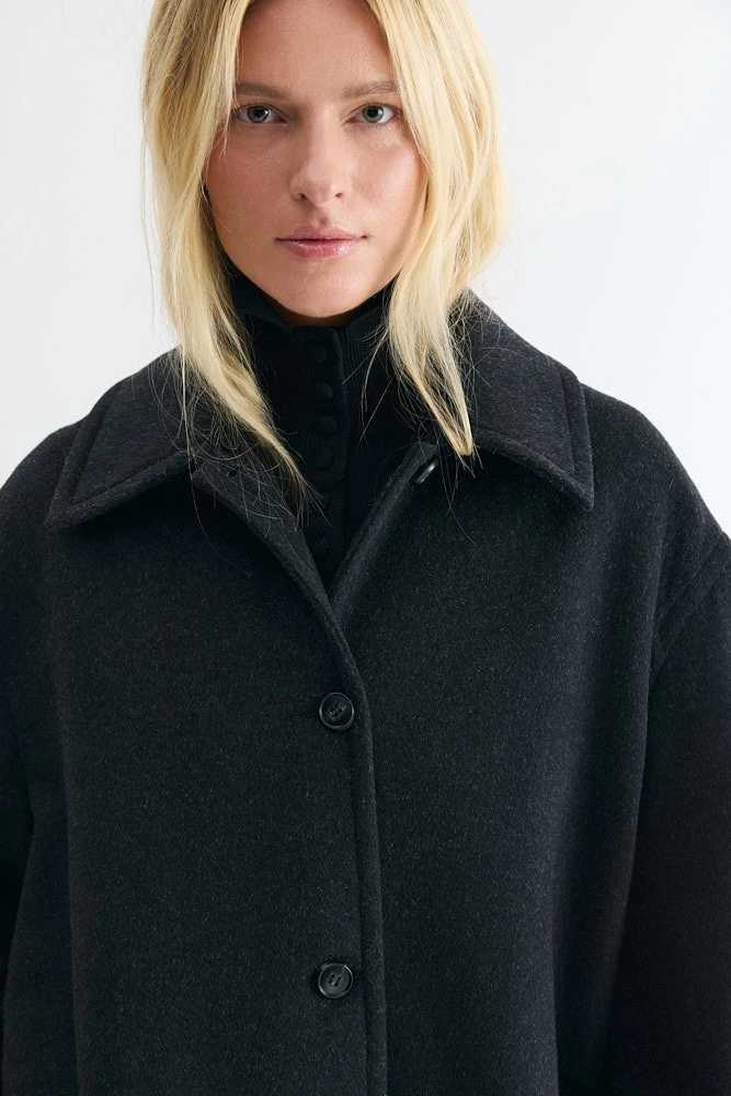 Пальто из шерсти со съемным воротником