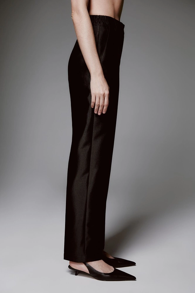 Брюки зауженные со стрелками