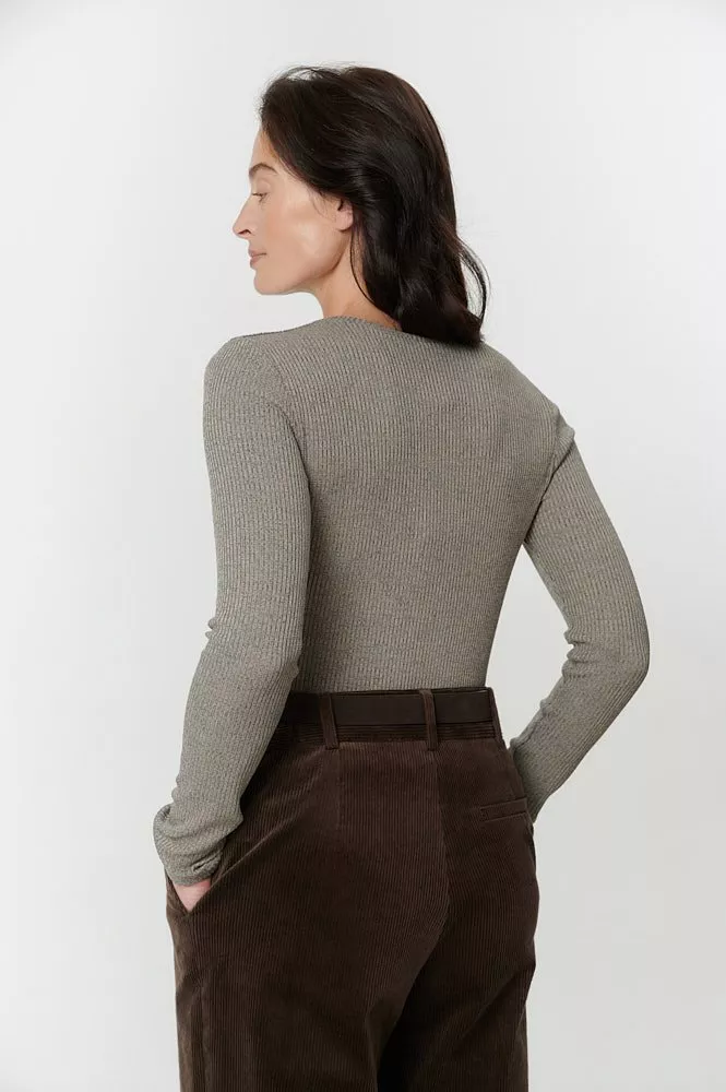 Лонгслив трикотажный