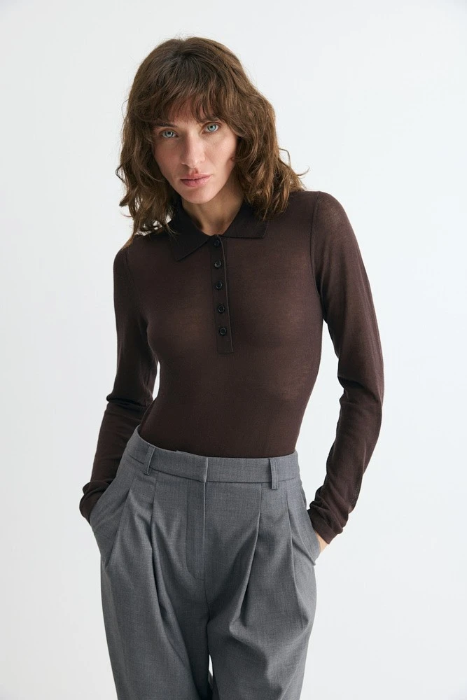 Поло из полупрозрачного трикотажа