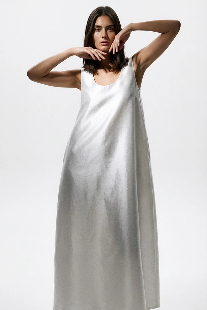 Платье миди О-силуэта