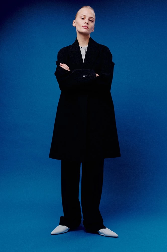 Пальто средней длины  из шерсти