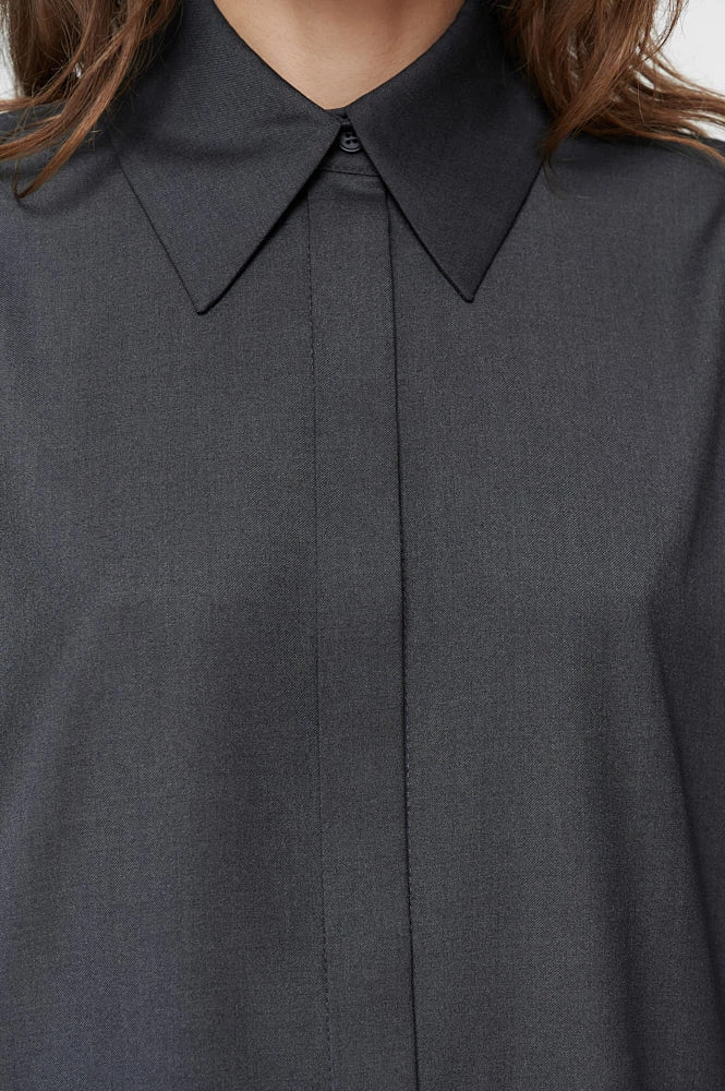 Рубашка прямого силуэта из костюмной ткани с шерстью