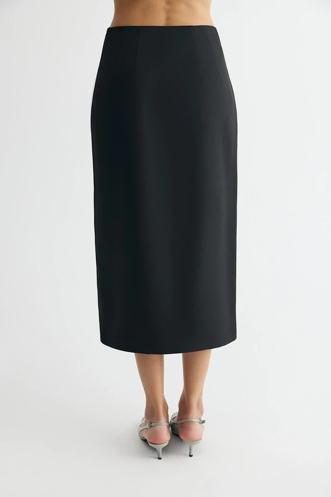 Юбка миди с разрезом спереди