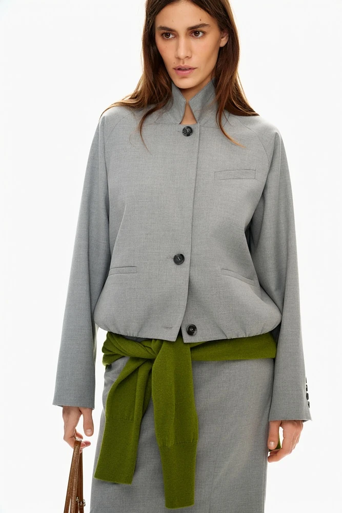 Бомбер из костюмной ткани