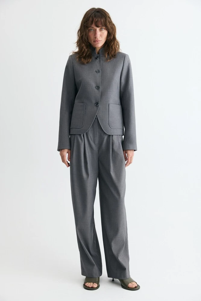 Жакет однобортный укороченный