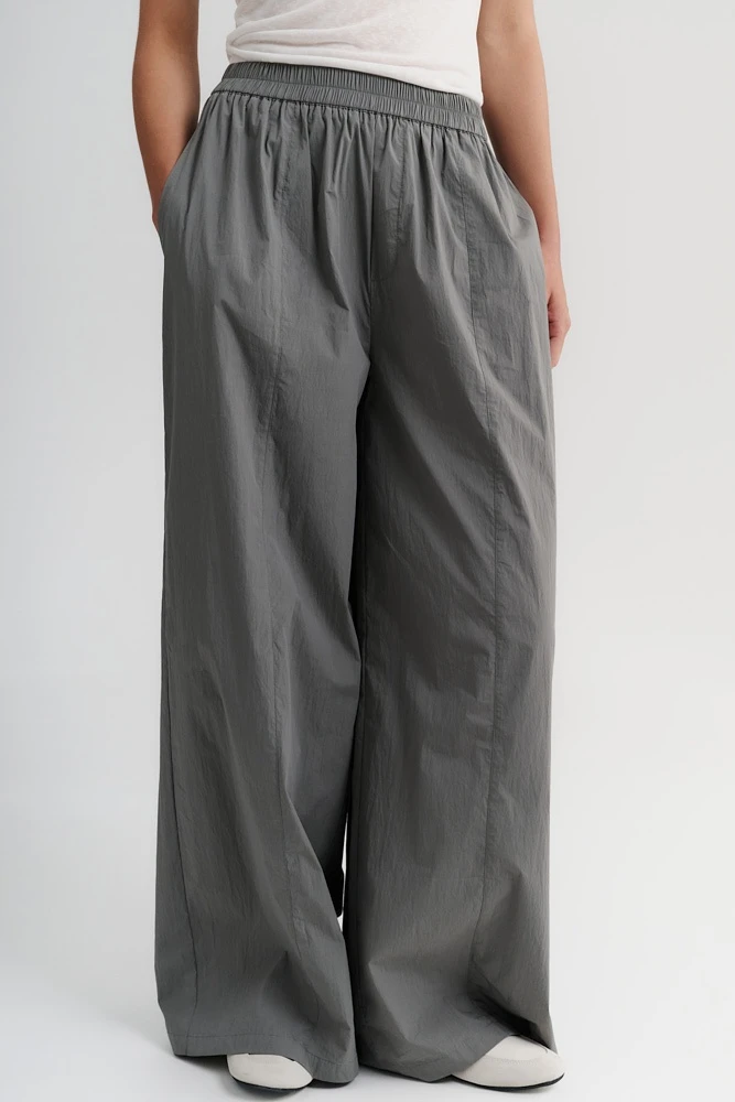 Брюки широкие с эластичным поясом из хлопка