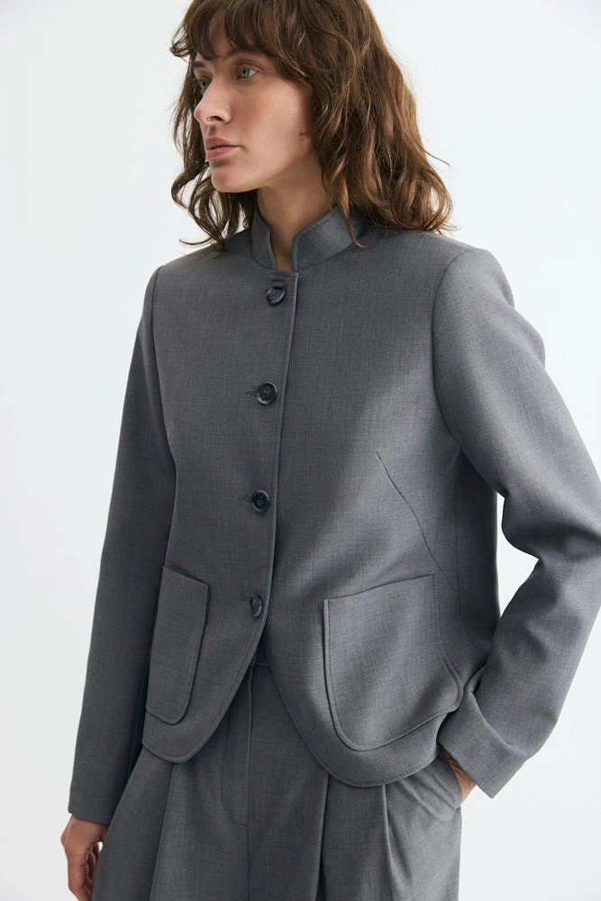 Жакет однобортный укороченный