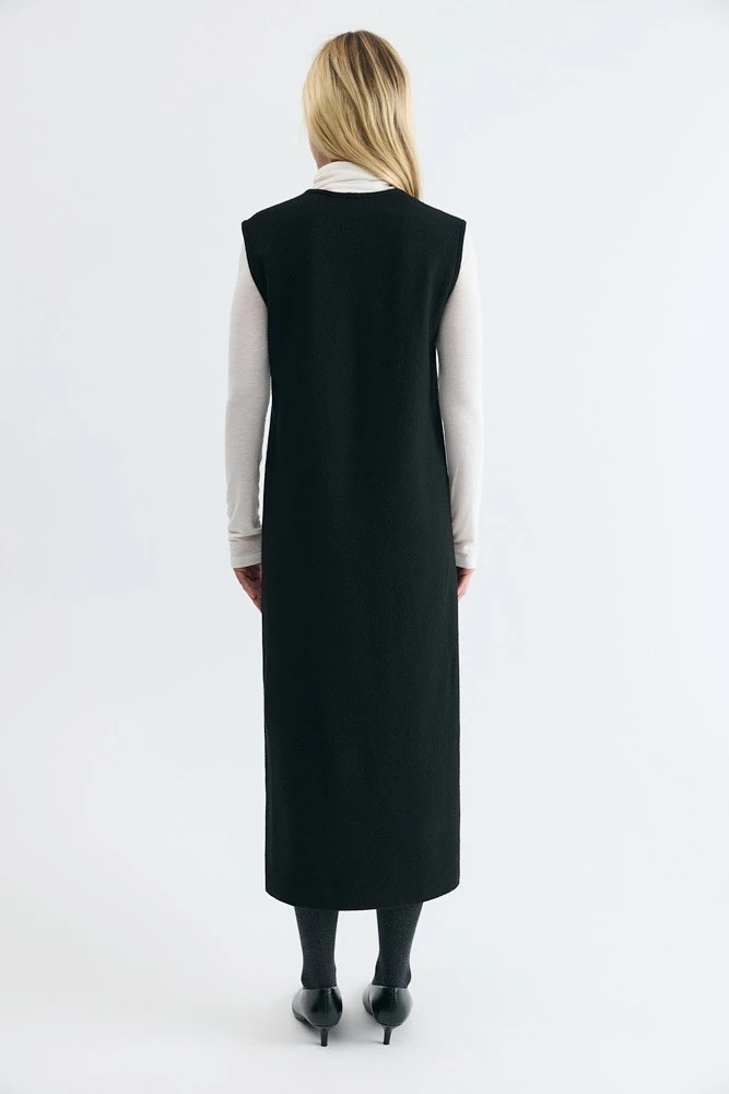 Платье U-образным вырезом из шерсти