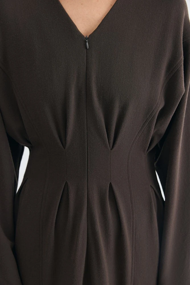 Платье силуэт песочные часы из премиальной итальянской шерсти