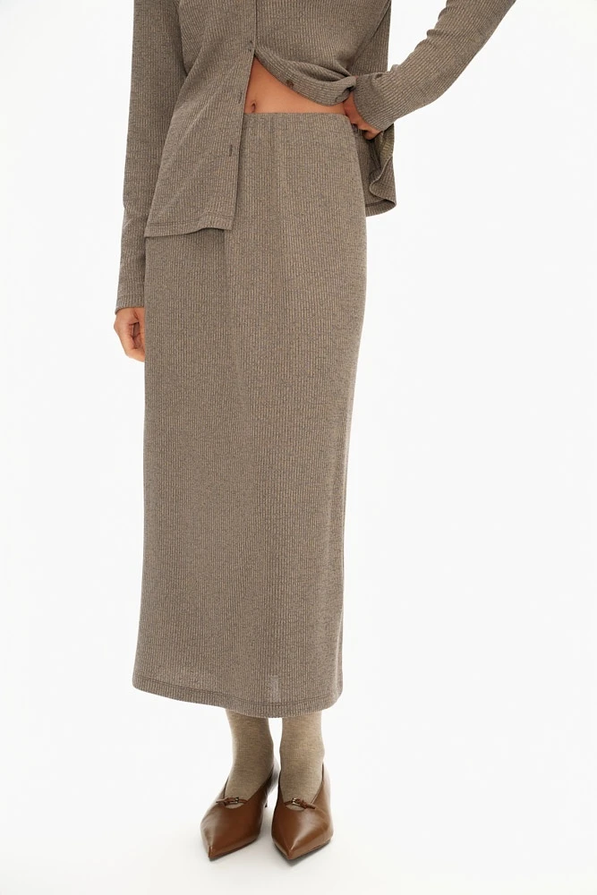 Юбка миди из трикотажа