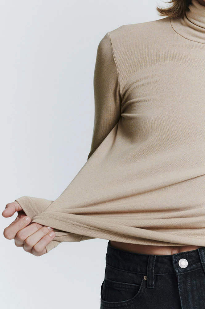 Водолазка базовая из тонкого трикотажа