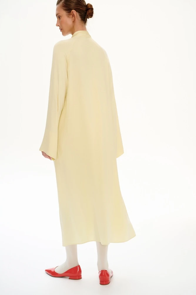 Платье миди с воротником аскот