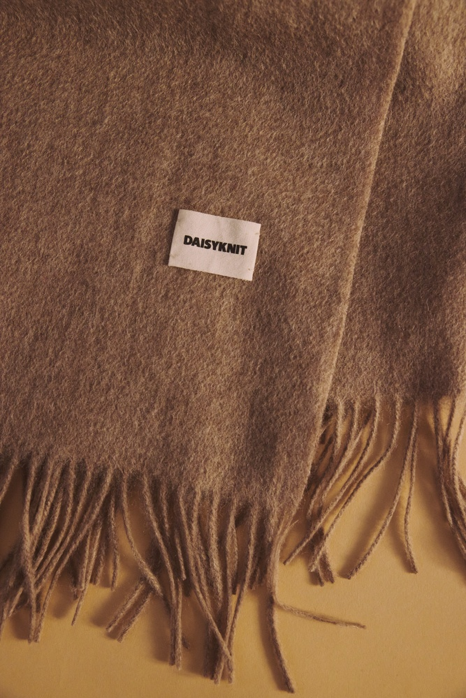 Шарф с бахромой из шерсти