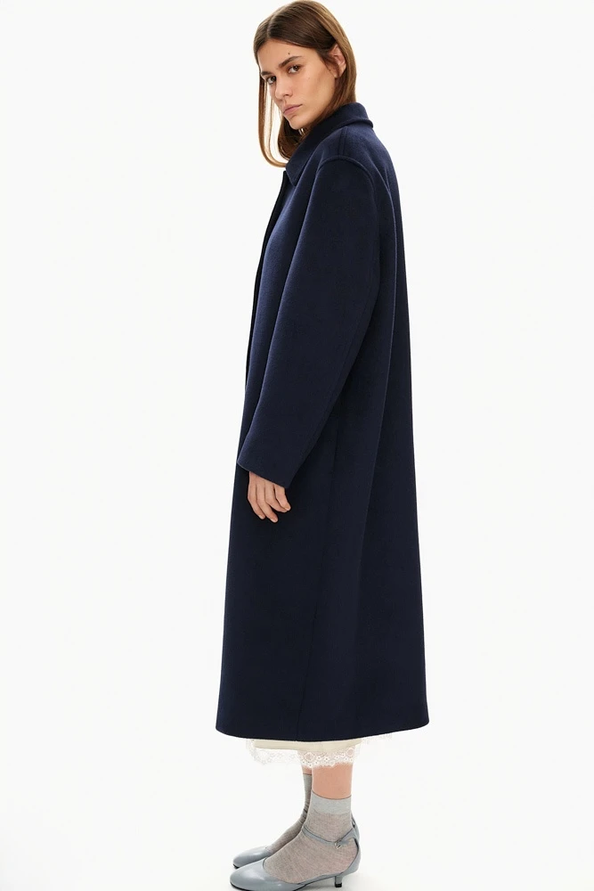 Пальто однобортное с отложным воротником из шерсти